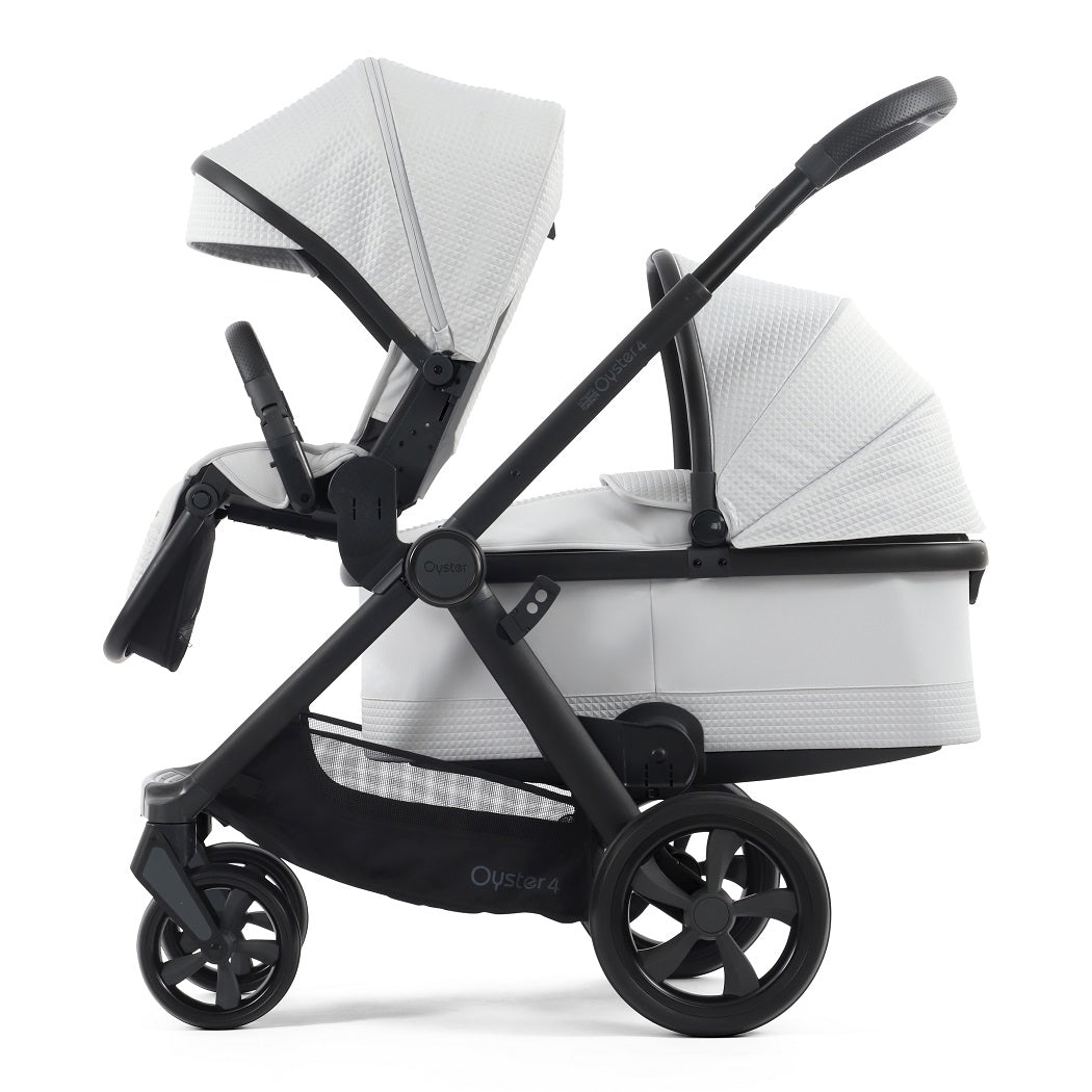 BabyStyle Oyster 4 Tandem Pushchair - Jubilee
