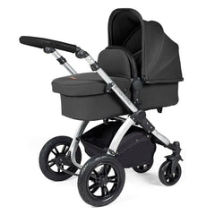 Ickle Bubba Stomp LUXE Travel System with Cirrus Car Seat & ISOFIX Base - Silver/Charcoal/Black - showing the carrycot and chassis together as the pram