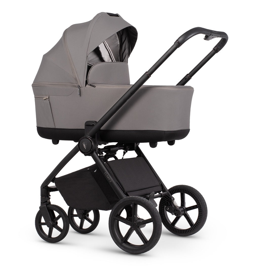Venicci Claro 2 pram in Fog with carrycot and lightweight frame