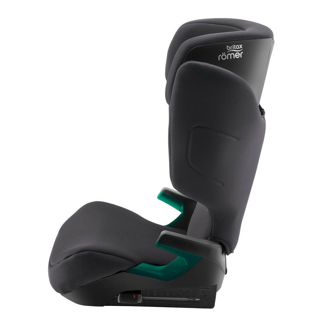 Britax Discovery Plus 2 i-Size Highback Booster Car Seat - Midnight Grey - side view, with ISOFIX connector retracted