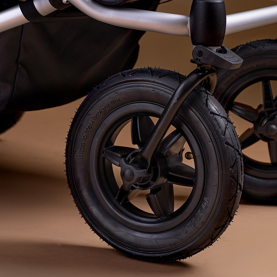Mountain Buggy Duet V4 - close up of air-filled all-terrain tyres and wheel lock