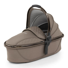 egg2 Luxury Bundle (Mink) - showing the carrycot with its matching hood and apron