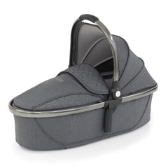 egg2 Luxury Bundle (Quartz) - showing the carrycot with its matching apron and hood