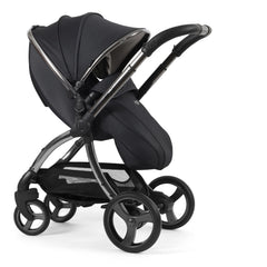 egg3 Luxury Bundle (Carbonite) - showing the seat unit and chassis together as the pushchair in parent-facing mode