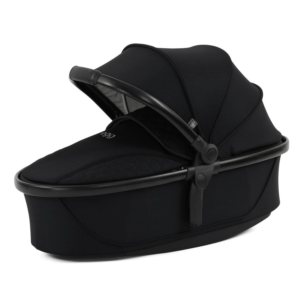 egg3 Carrycot - Panther - hood fully extended