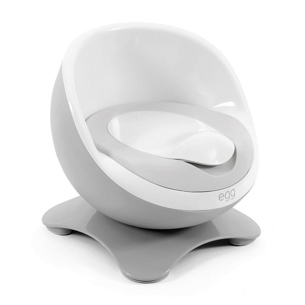 eggloo Potty - Grey - quarter view with lid