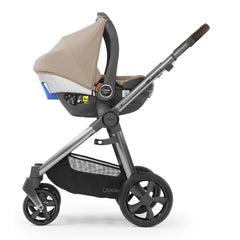 BabyStyle Oyster 3 Gunmetal ESSENTIAL Bundle (Butterscotch) - showing the car seat fitted onto the pushchair`s chassis using the included adaptors