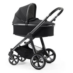 BabyStyle Oyster 3 LUXURY Bundle with Maxi-Cosi Pebble 360 Pro (Carbonite) - showing the carrycot and chassis together as the pram