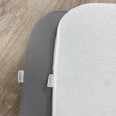 BabyStyle Oyster Carrycot Fitted Sheets - Grey/Ivory - fitted