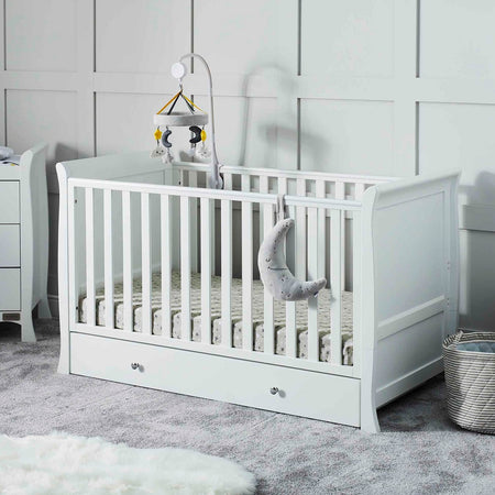 Ickle Bubba Snowdon Classic Cot Bed & Drawer - White - lifestyle image