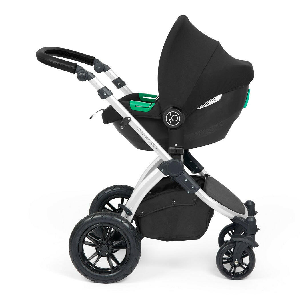 Ickle Bubba Stomp LUXE Travel System with Cirrus Car Seat & ISOFIX Base - Siver/Charcoal/Black - showing the Cirrus i-Size Car Seat fixed to the pushchair`s chassis