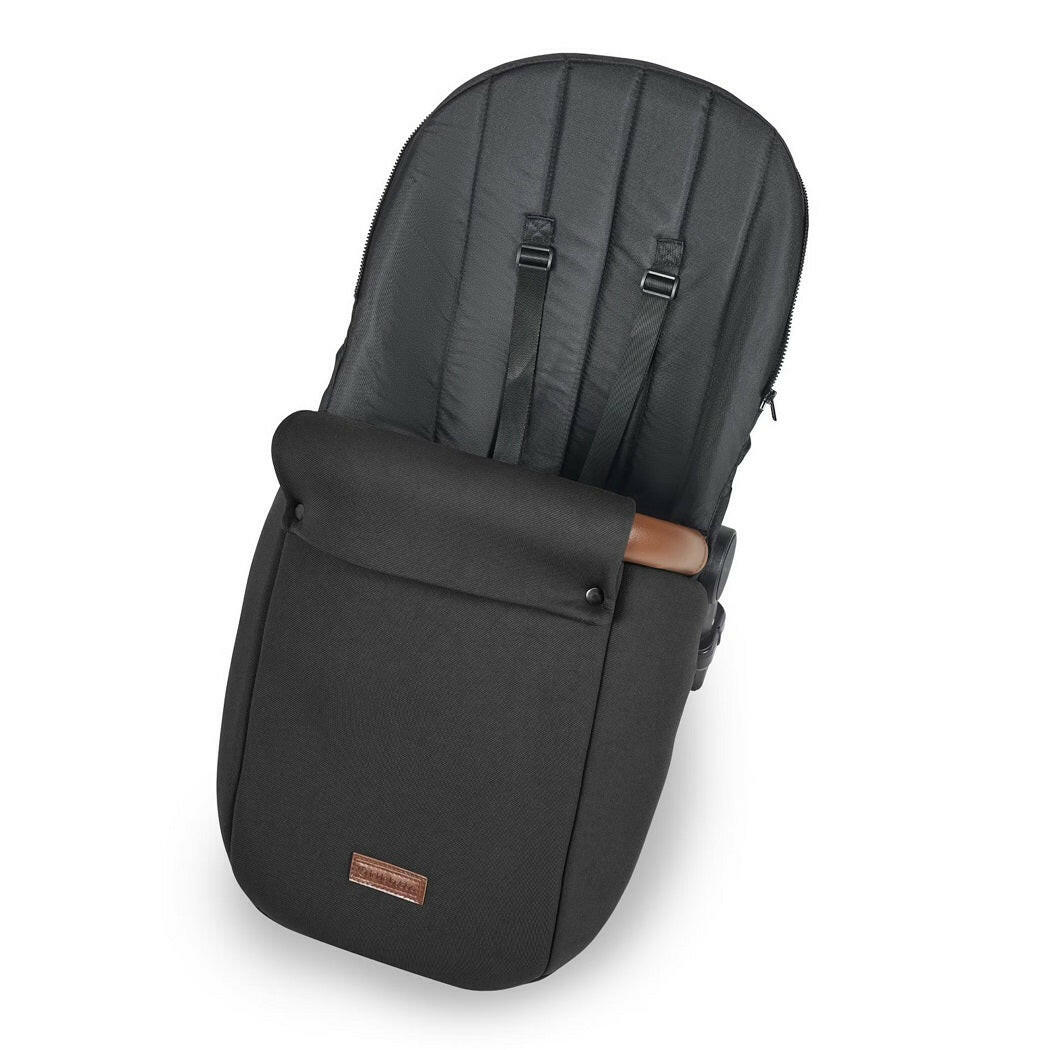 Ickle Bubba Stomp LUXE Travel System - Black/Midnight/Tan - showing the included matching footmuff