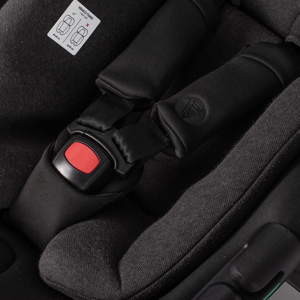 Venicci Tiago 2 360 i-Size Car Seat - Black - safety harness