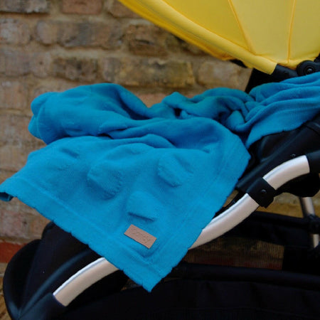 Bubble Blanket in Brilliant Blue lifestyle image