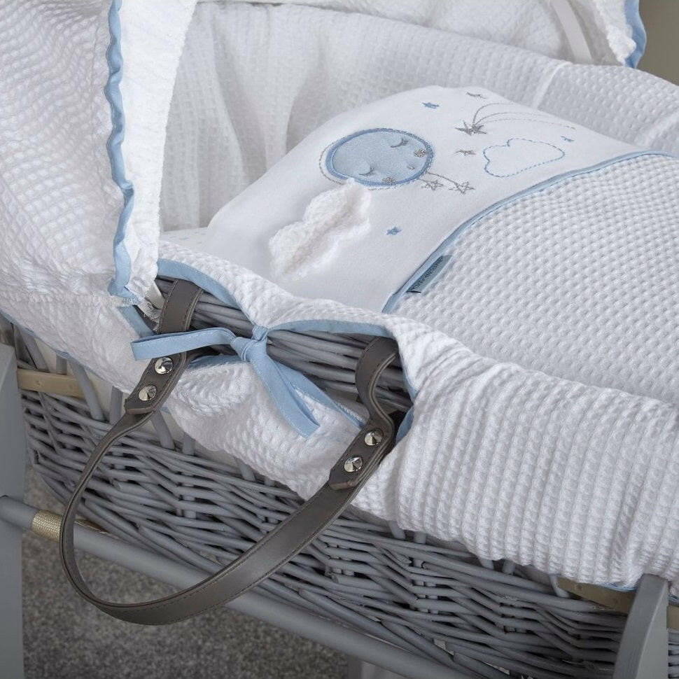 Clair de Lune Over The Moon Moses Basket - Grey Wicker Blue - showing one of the basket`s carry handles